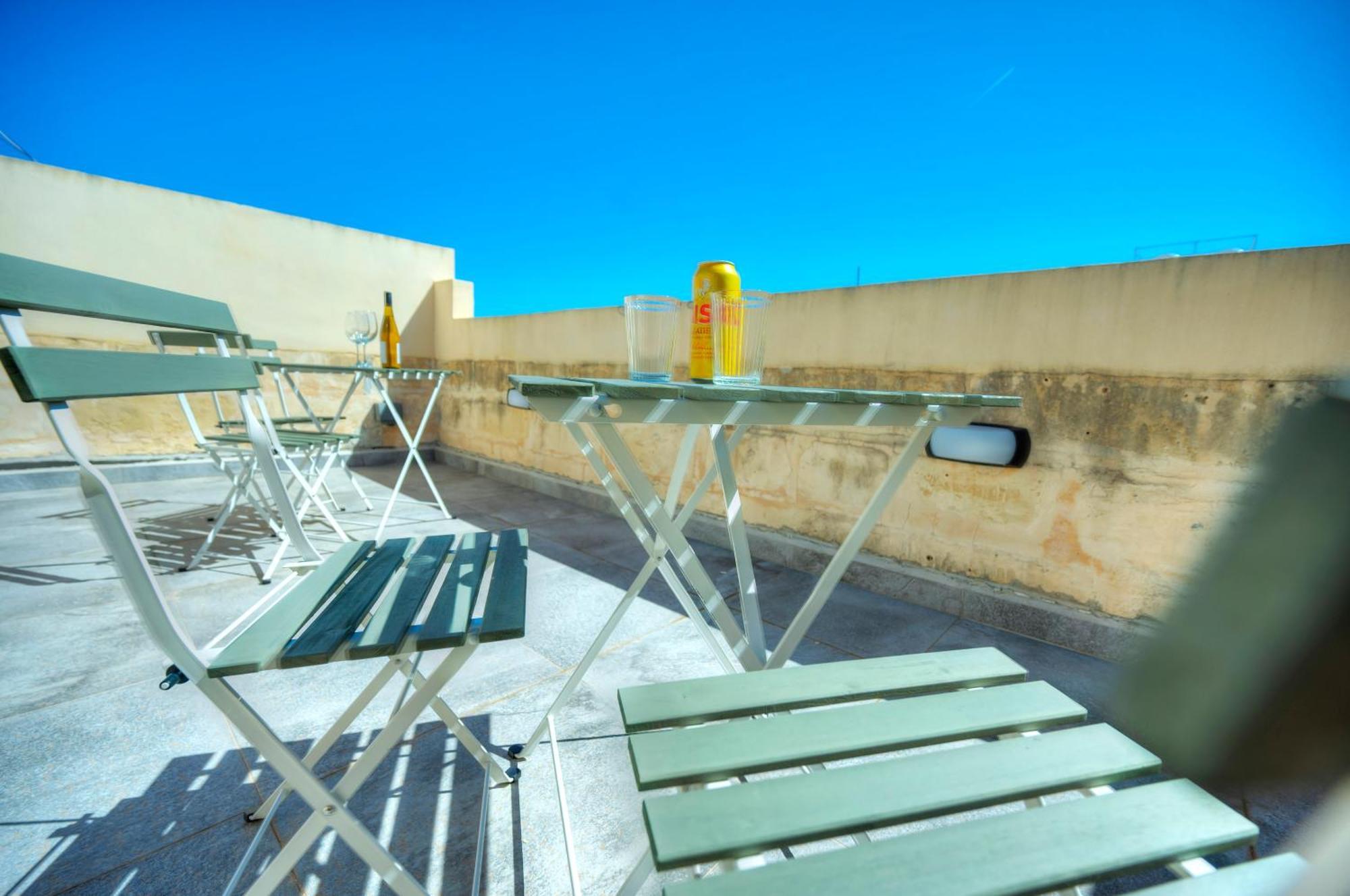 Charming 1Bedroom,Roof Terrace Near Valletta Dazz1-1 Флоріана Екстер'єр фото